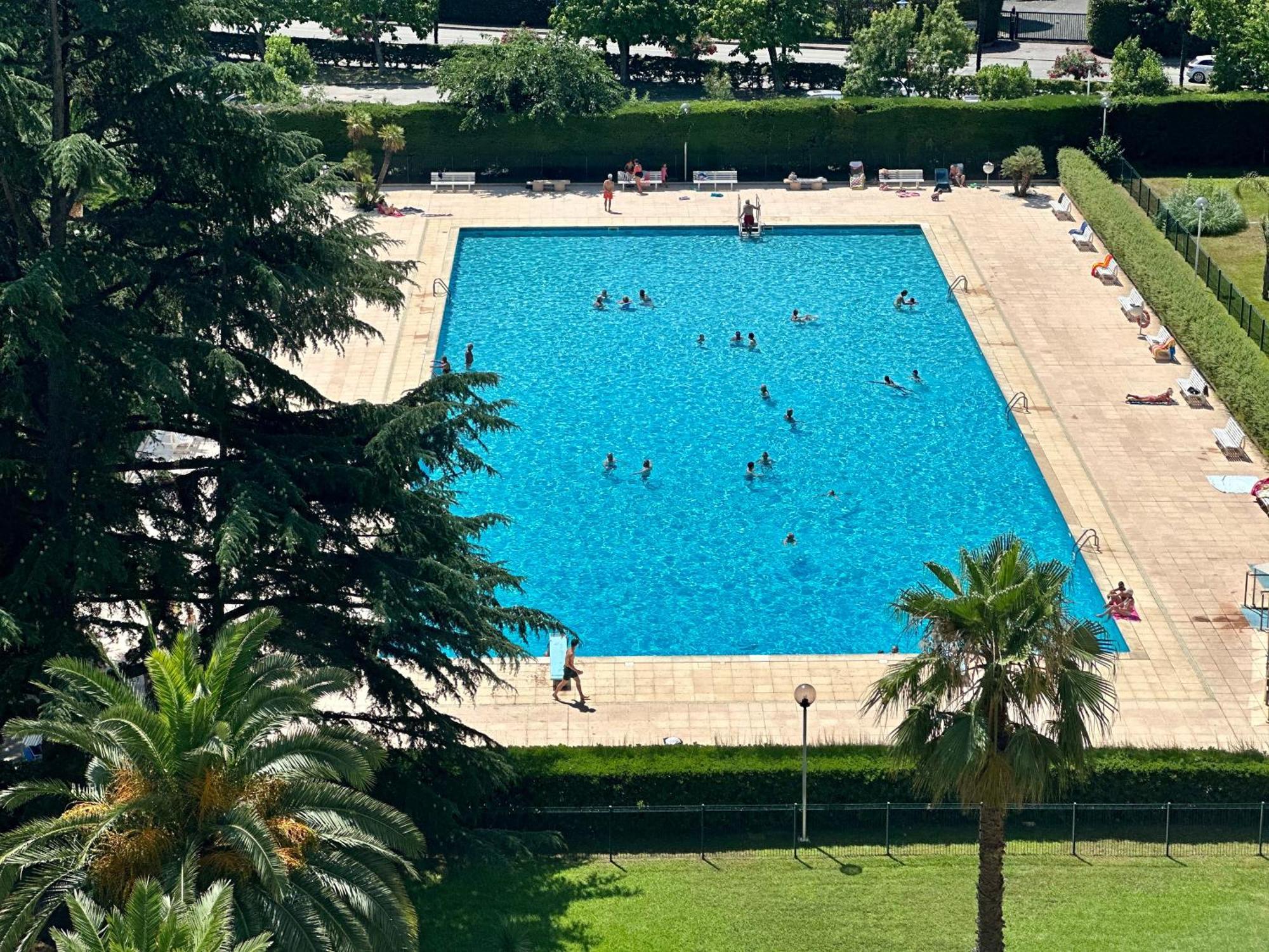 My Resid Appart Cannes Marina Vue Mer Манделю-ла-Напул Екстериор снимка